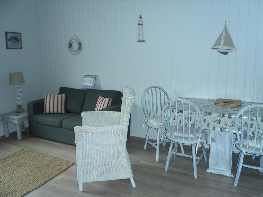 Claremont House Holiday Apartments Llandudno Room photo